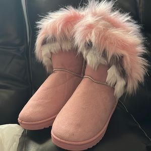 Pink winter boots